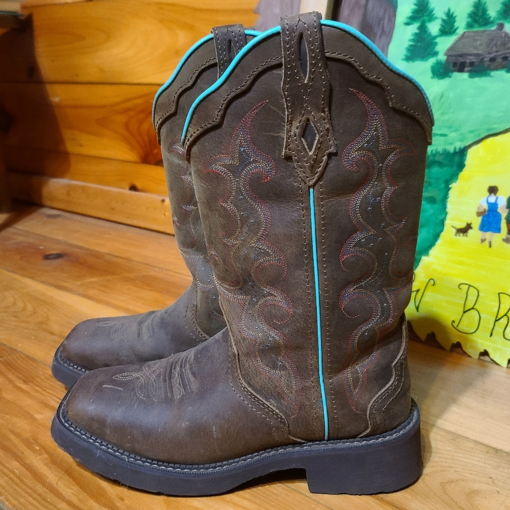 Women's Cowboy Boots, Size 9B